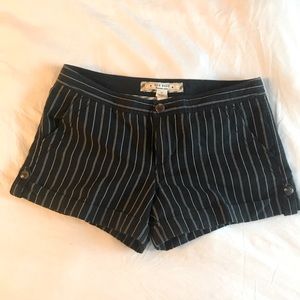 Old Navy blue w white pinstripe shorts. 4“ inseam